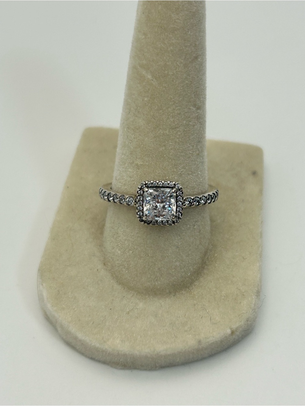 Pandora Sterling Silver Sparkle Halo Square Ring Size 7.5 Stamped S925 ALE 56 - Picture 2 of 11